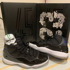 Jordan Retro 11s - Space Jams - SUPER CLEAN